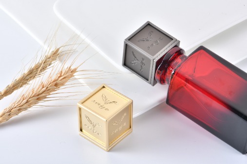 What’s the Crown Jewel of Perfume Packaging? Discover It Here!